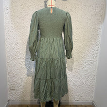 Load image into Gallery viewer, The Joellen Midi Dress