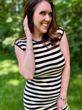 Load image into Gallery viewer, ILLUSION MIDI DRESS