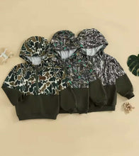 Load image into Gallery viewer, PREORDER: Rerun: Kids Camo Jacket 11.10.25 OSYM