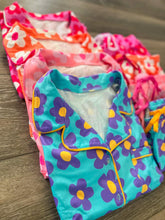 Load image into Gallery viewer, PREORDER: RERUN The Flower Power Sleep/Lounge Set 6.10.24