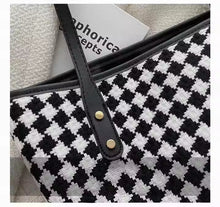 Load image into Gallery viewer, Weaved Checker Totes