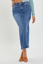 Load image into Gallery viewer, High Rise Back Slit Denim Skirt