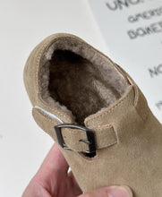 Load image into Gallery viewer, PREORDER: Flynn kids clogs 11.10.25