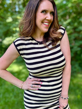 Load image into Gallery viewer, ILLUSION MIDI DRESS