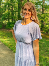 Load image into Gallery viewer, BETTE DAVIS EYES IN LILAC MIDI DRESS