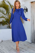 Load image into Gallery viewer, Twisted Long Sleeve Midi Dress