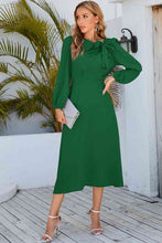 Load image into Gallery viewer, Twisted Long Sleeve Midi Dress