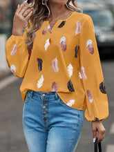 Load image into Gallery viewer, Feather Long Sleeve Blouse