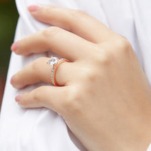 Load image into Gallery viewer, *Brilliant Round Cut Engagement Style Ring- SILVER SIZE 5
