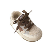 Load image into Gallery viewer, RTS: Fleece Lined Star Shoe
