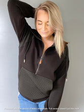 Load image into Gallery viewer, RTS:  FOREVER3AM BRANDED QUINN QUILTED HALF ZIP PULLOVERS-
