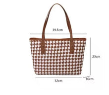 Load image into Gallery viewer, Weaved Checker Totes
