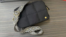 Load image into Gallery viewer, rts: Tufted Crossbody
