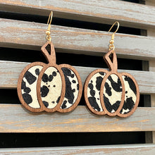 Load image into Gallery viewer, Animal Print Pumpkin Earrings
