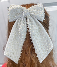 Load image into Gallery viewer, Bella Pearl Embellished Barrette Bow S

