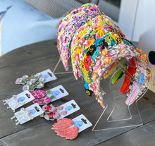 Load image into Gallery viewer, Julie Lemons and Floral Pink Pearl and Seed Beaded Top Knot Headband S
