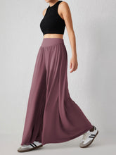 Load image into Gallery viewer, PREORDER: The Teagan Wide Leg Pants 1.27.25 osym
