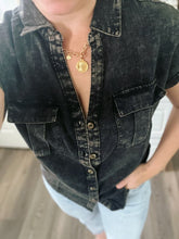 Load image into Gallery viewer, RTS: Zenana Washed Linen Button Down
