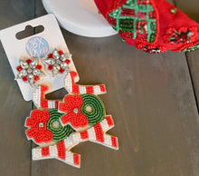Load image into Gallery viewer, Joy Wreath Christmas Beaded Dangle Earrings - OBX Prep
